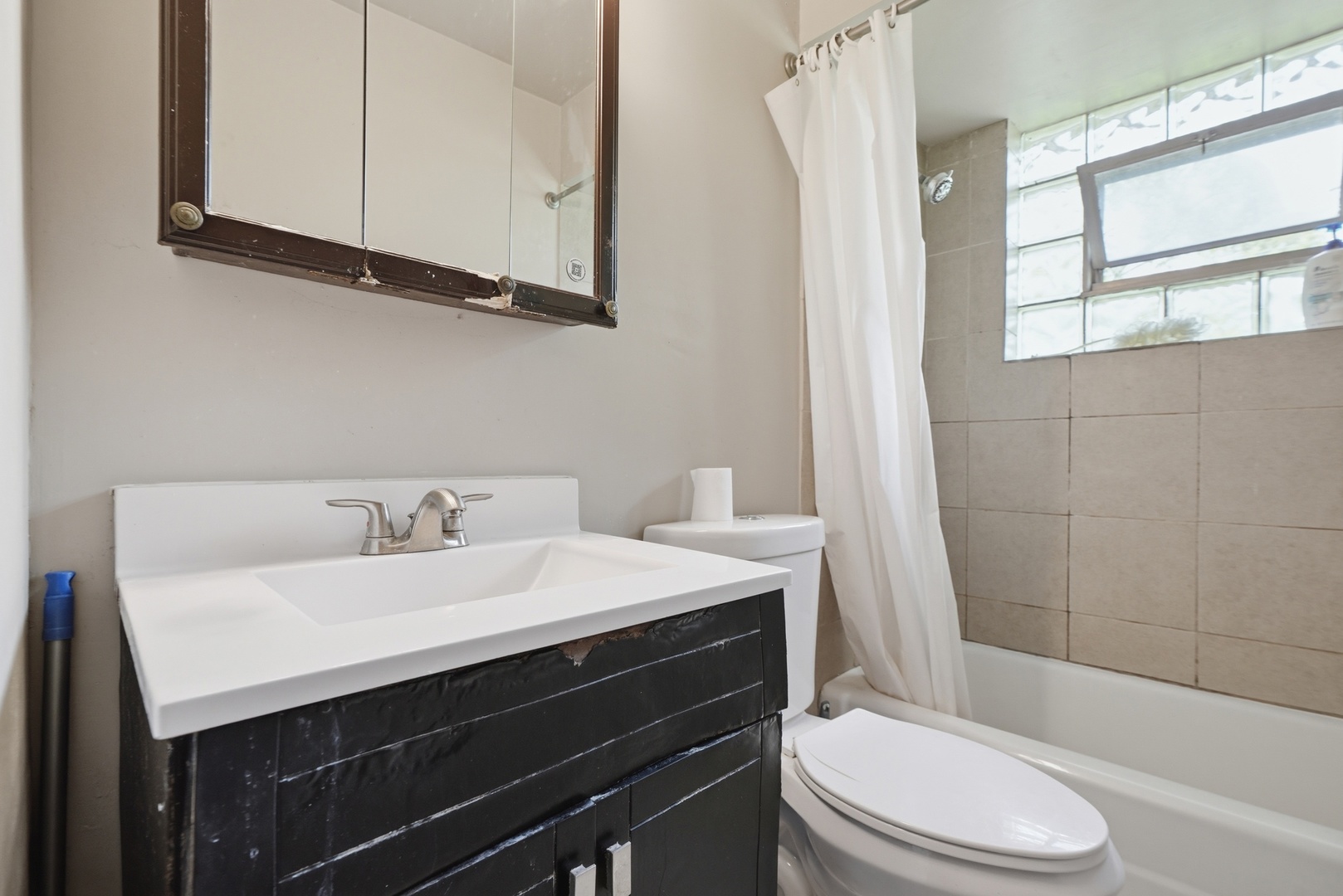 10500 Lyman Avenue Chicago Ridge, IL 60415 - Photo 15 of 44