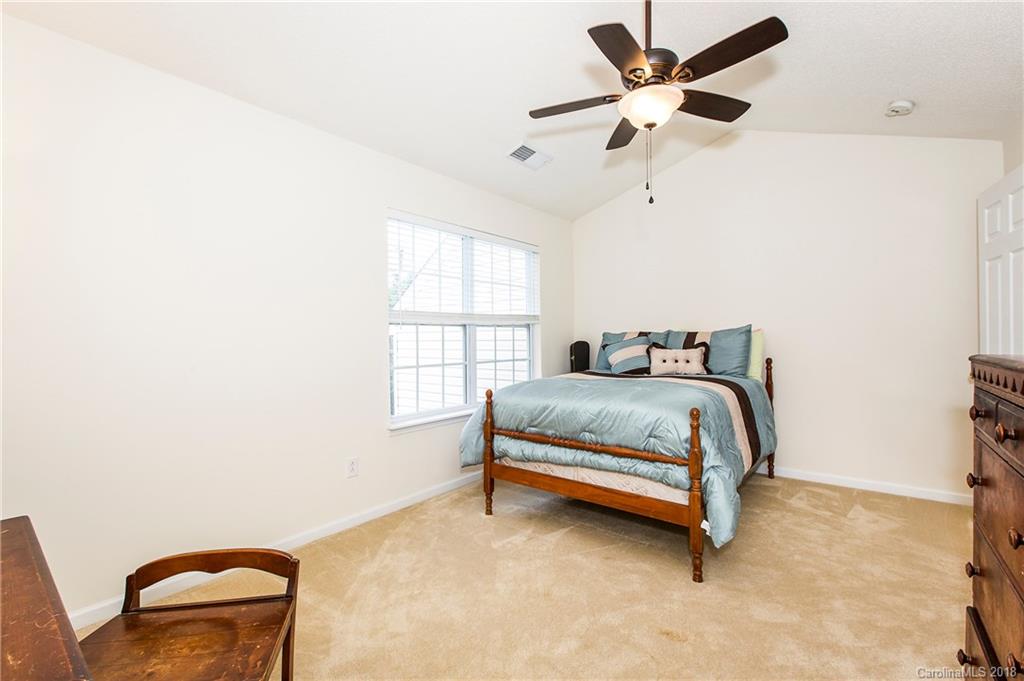 16815 Timber Crossing Road Charlotte, NC 28213 - Photo 22 of 28