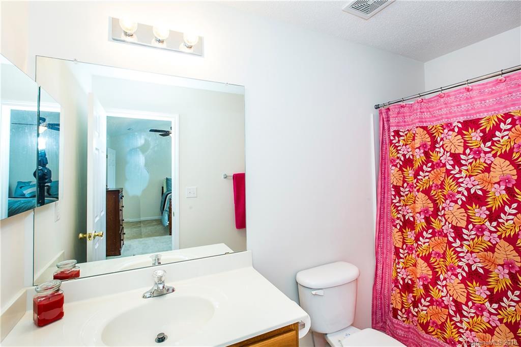 16815 Timber Crossing Road Charlotte, NC 28213 - Photo 25 of 28