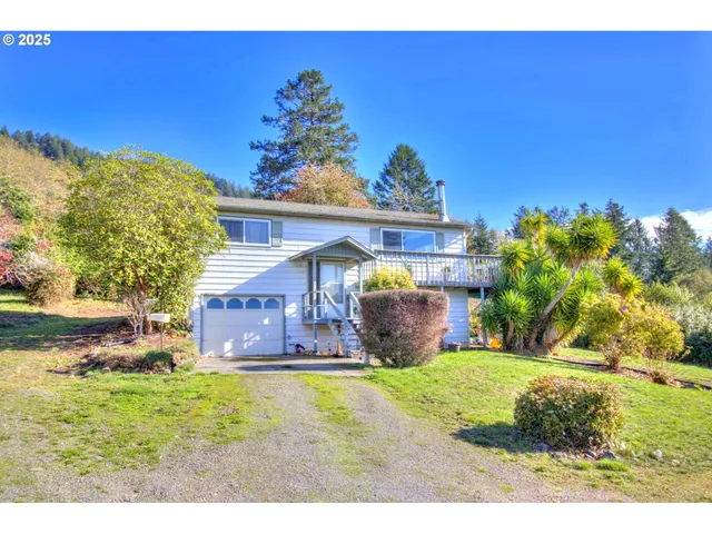 $324,000 | 16493 Lovell Lane, Brookings, OR 97415