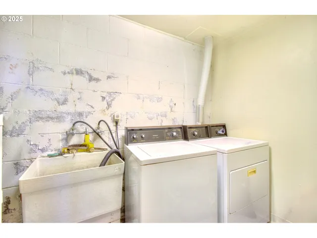 $324,000 | 16493 Lovell Lane, Brookings, OR 97415