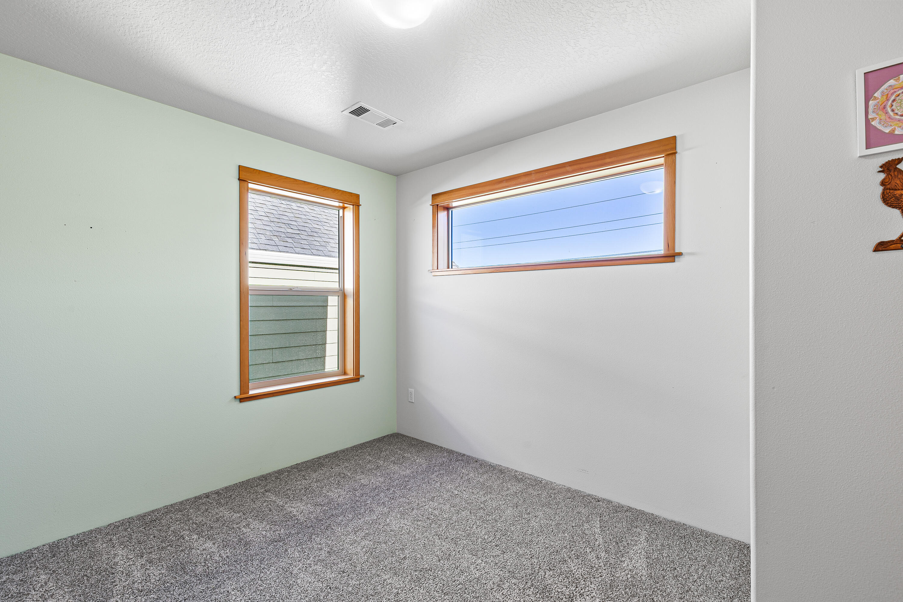 5 Logan Way Talent, OR 97540 - Photo 23 of 35 9R9A6315