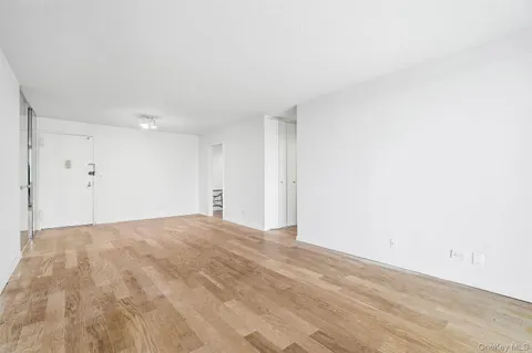 $525,000 | 2 Bay Club Drive, Unit 6F | Bay Terrace