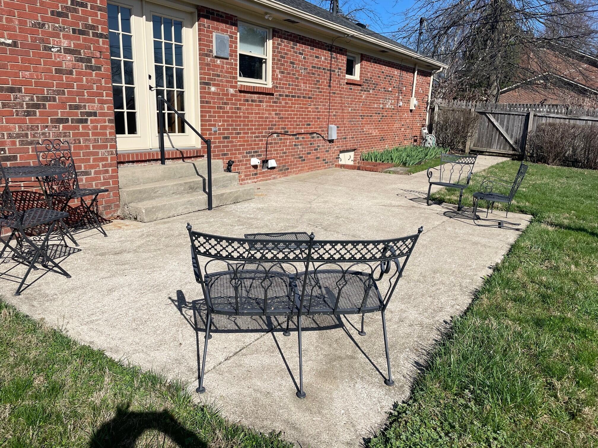 3228 Tates Creek Road Lexington, KY 40502 - Photo 27 of 33 patio