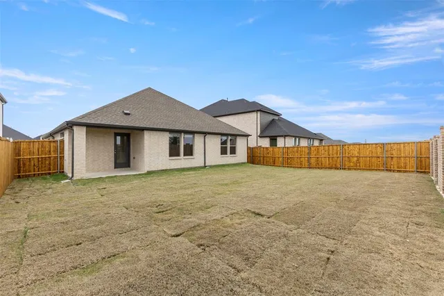 $2,500 | 905 Honeydew Lane, McKinney, TX 75071