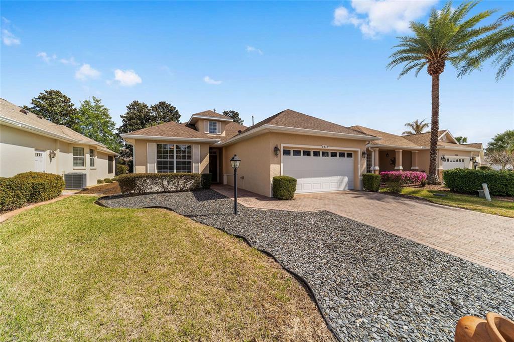 8434 Southwest 82nd Loop Ocala, FL 34481 - Photo 4 of 41 Gallery Image 4
