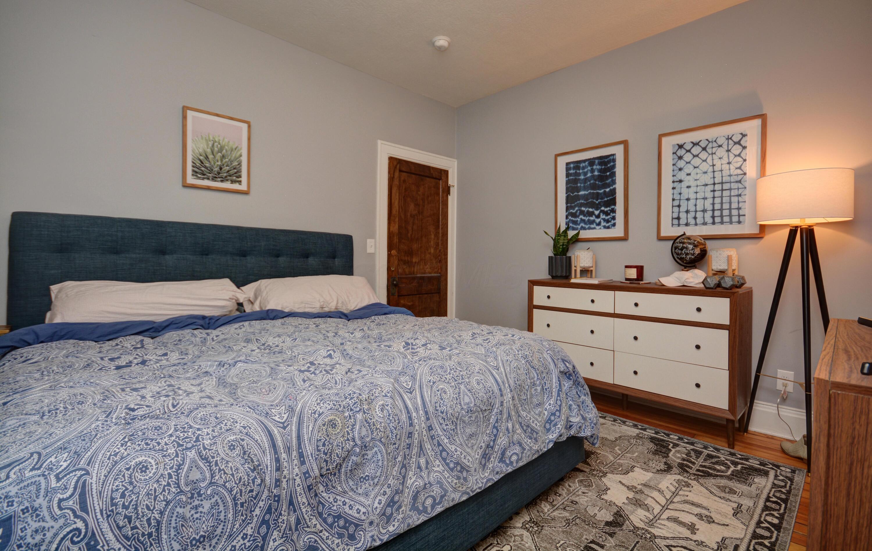 1825-1827 Bryden Road Columbus, OH 43205 - Photo 20 of 24 Unit 1825 - previous rental listing photo