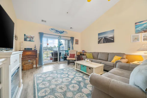 $250,000 | 4820 Magnolia Lake Drive, Unit 403, Myrtle Beach, SC 29577