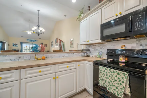 $250,000 | 4820 Magnolia Lake Drive, Unit 403, Myrtle Beach, SC 29577