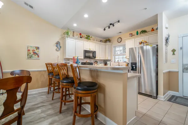 $250,000 | 4820 Magnolia Lake Drive, Unit 403, Myrtle Beach, SC 29577