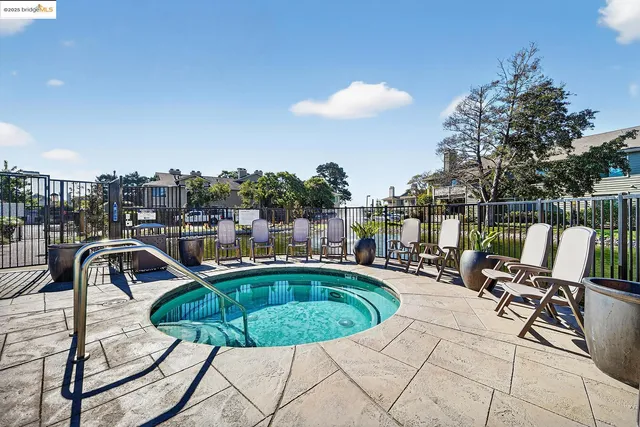 $669,000 | 162 Lakeshore Court, Richmond, CA 94804