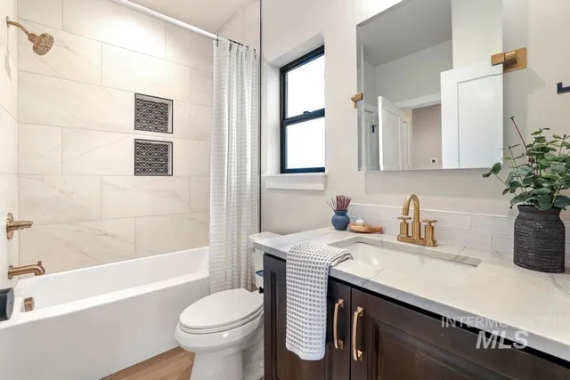 $595,000 | 547 Cyn Fls Drive, Twin Falls, ID 83301