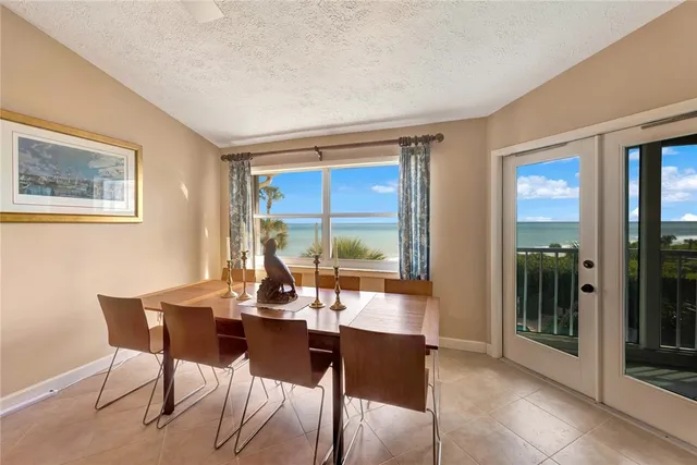 $9,000 | 8880 North Sea Oaks Way, Unit 307, Vero Beach, FL 32963