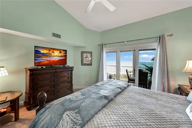 $9,000 | 8880 North Sea Oaks Way, Unit 307, Vero Beach, FL 32963