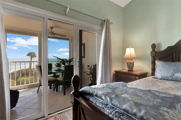 $9,000 | 8880 North Sea Oaks Way, Unit 307, Vero Beach, FL 32963