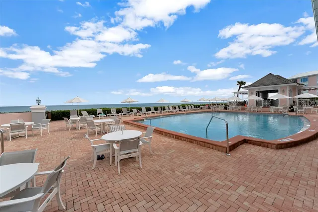 $9,000 | 8880 North Sea Oaks Way, Unit 307, Vero Beach, FL 32963