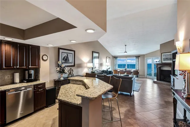 $9,000 | 8880 North Sea Oaks Way, Unit 307, Vero Beach, FL 32963