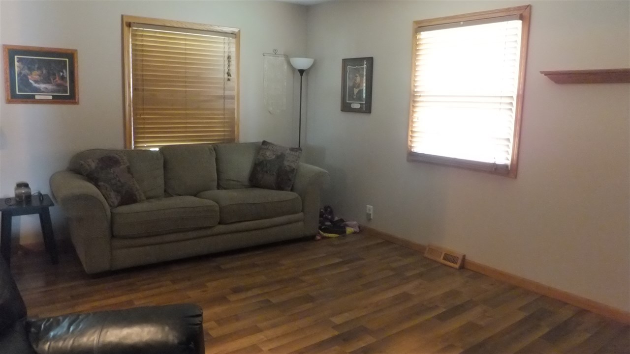 211 South View Drive Rochelle, IL 61068 - Photo 3 of 23 Gallery Image 3