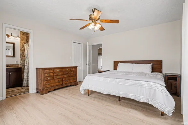 $525,000 | 11418 Fascination Way, Cromwell, IN 46732