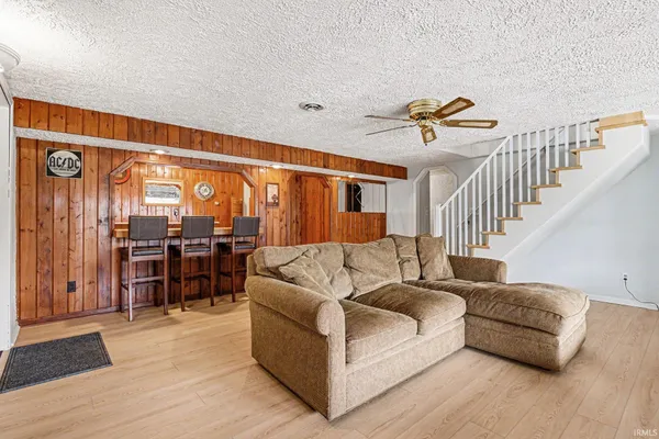 $525,000 | 11418 Fascination Way, Cromwell, IN 46732