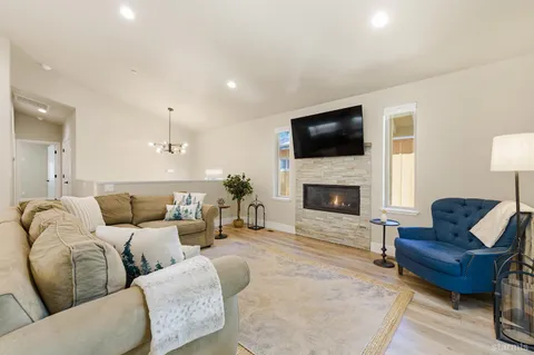 $1,199,000 | 1251 Margaret Avenue, South Lake Tahoe, CA 96150