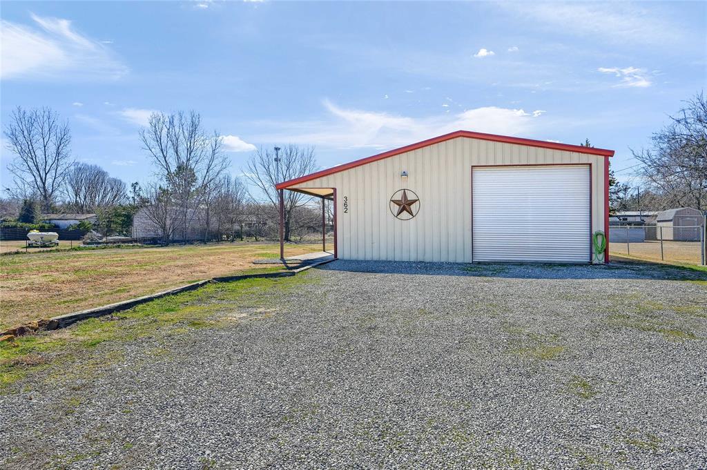 362 Fisherman Road Pottsboro, TX 75076 - Photo 2 of 17