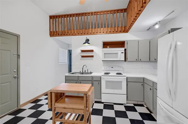 $1,250 | 362 Fisherman Road, Pottsboro, TX 75076