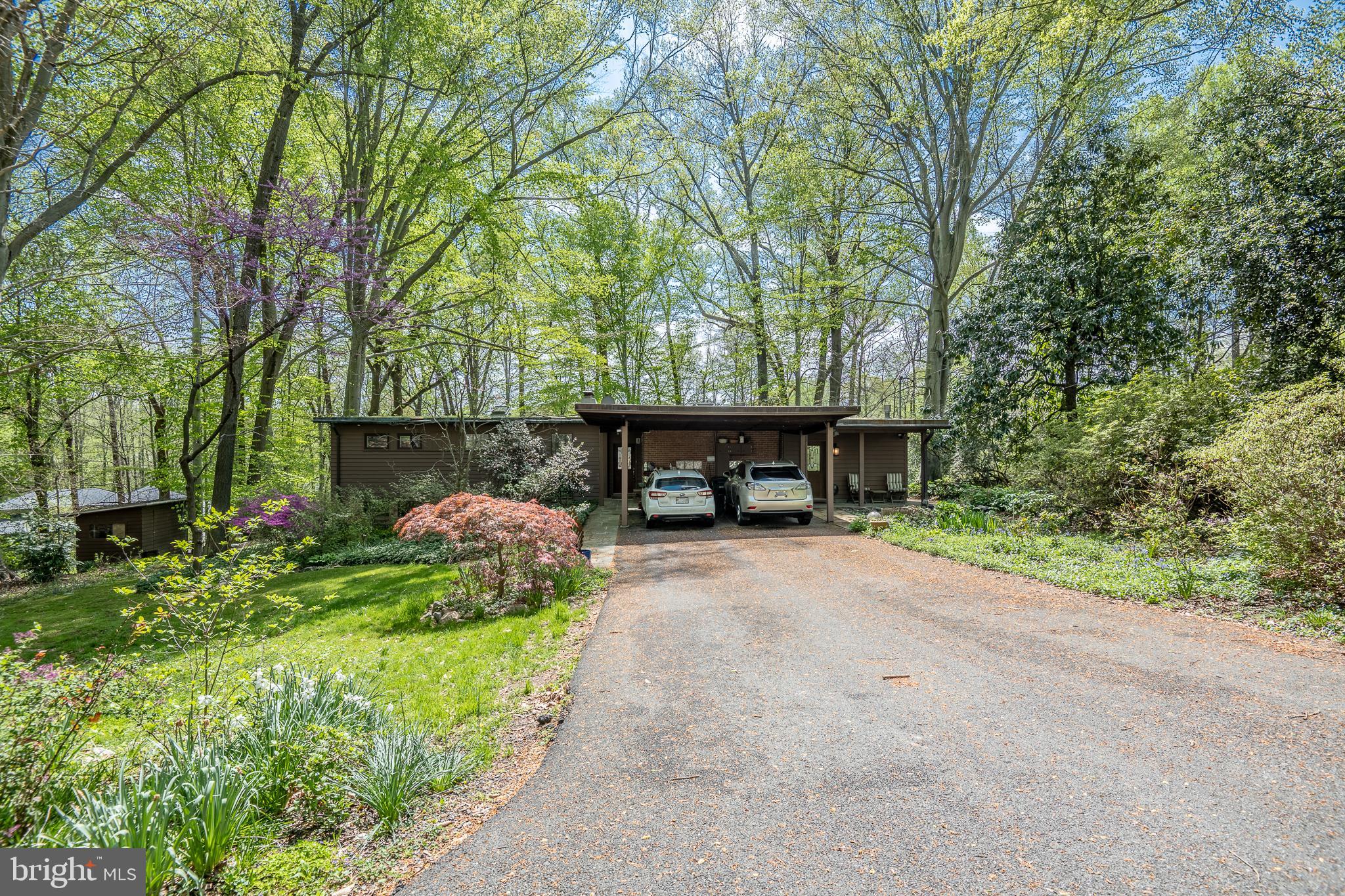 1717 Briar Ridge Road McLean, VA 22101 - Photo 3 of 39