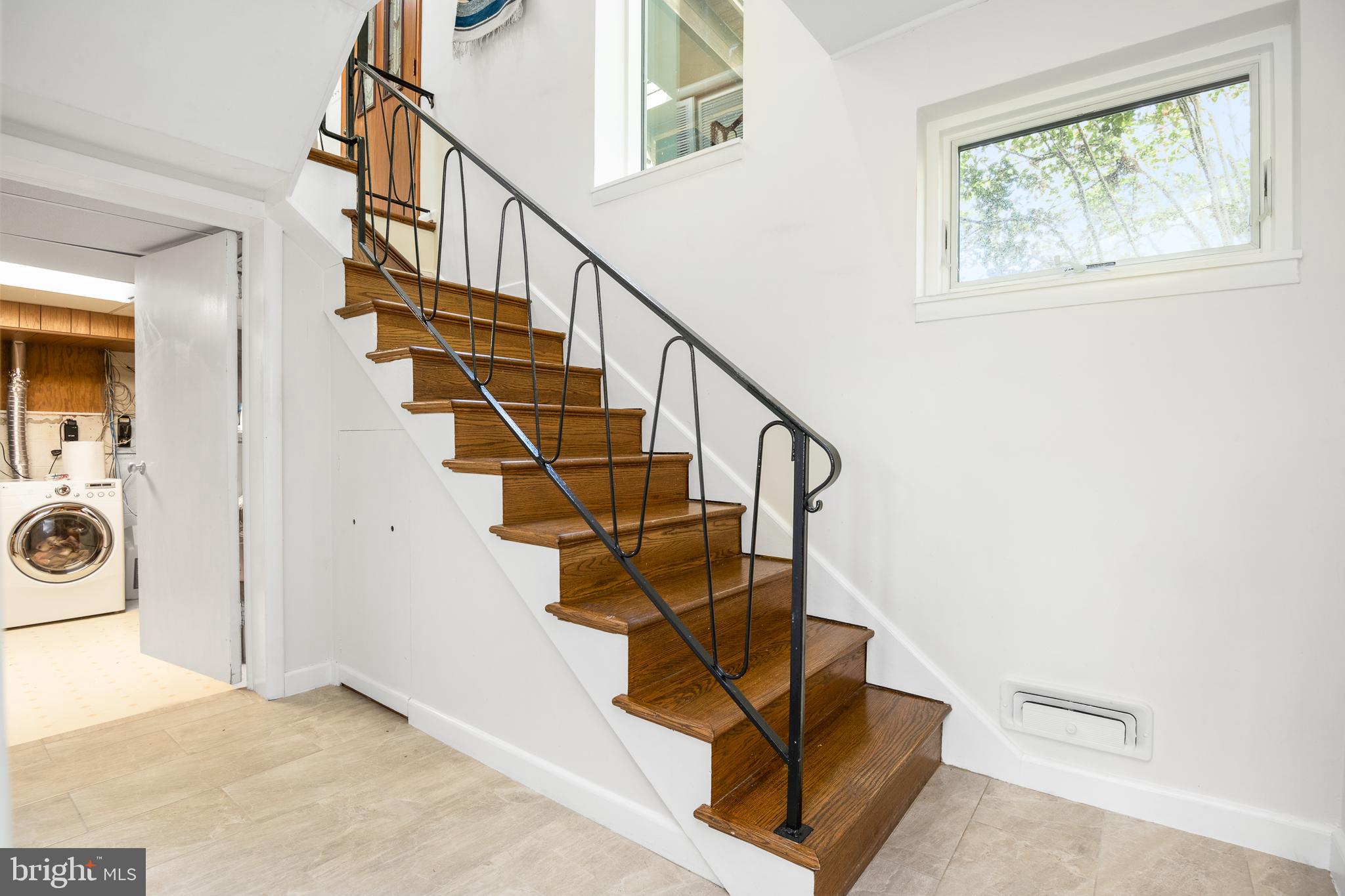 1717 Briar Ridge Road McLean, VA 22101 - Photo 25 of 39