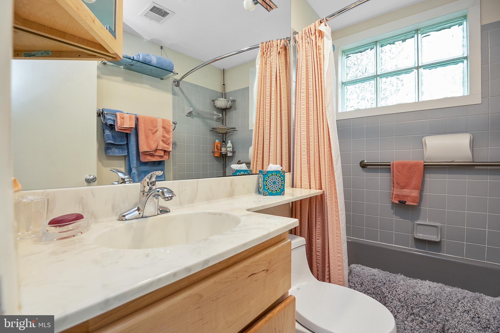 1717 Briar Ridge Road McLean, VA 22101 - Photo 27 of 39