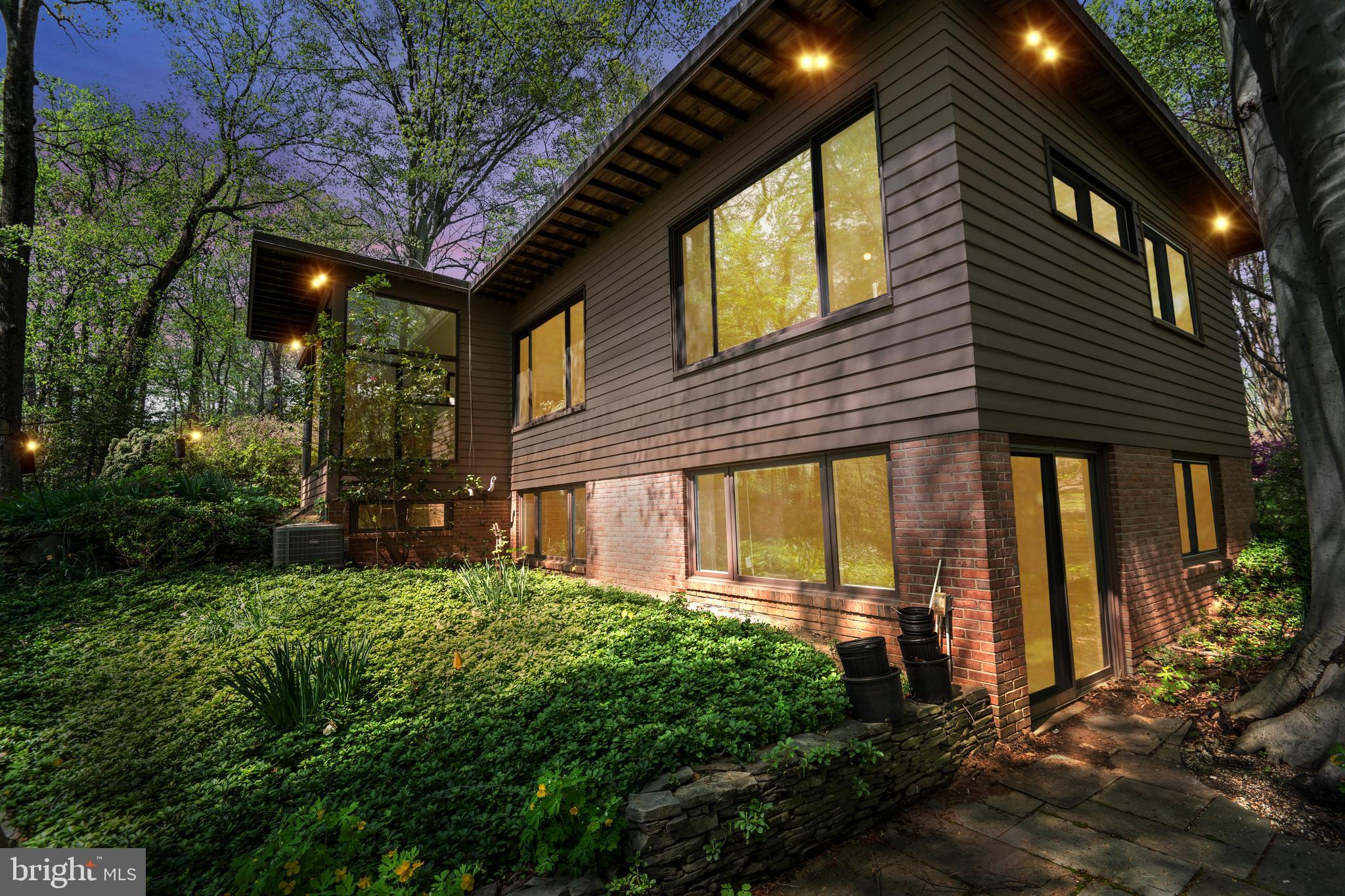 1717 Briar Ridge Road McLean, VA 22101 - Photo 31 of 39