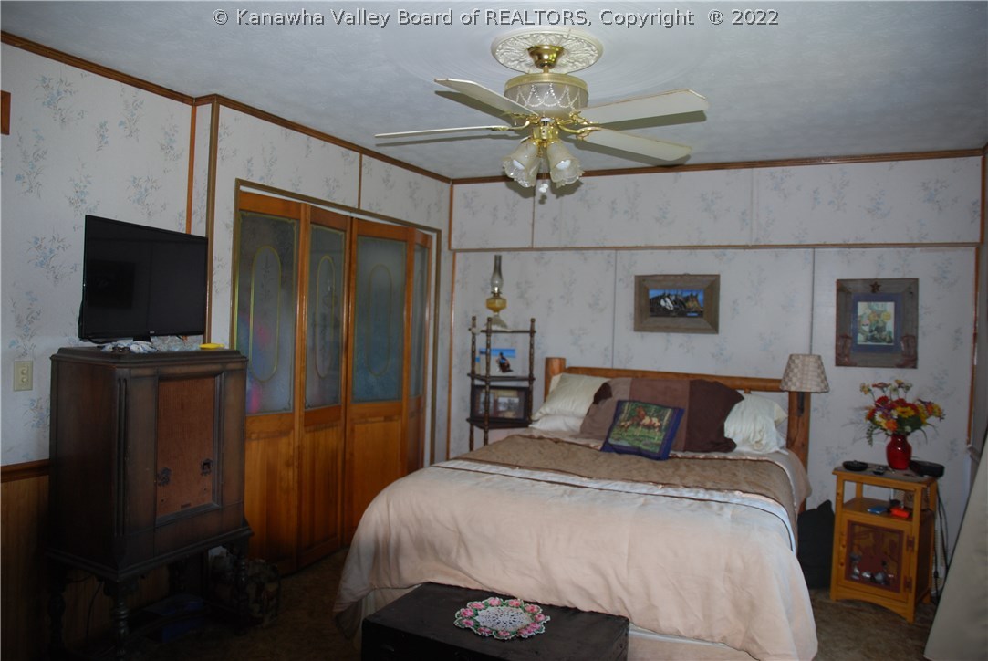 13049 Evans Road Evans, WV 25241 - Photo 13 of 23 Gallery Image 13