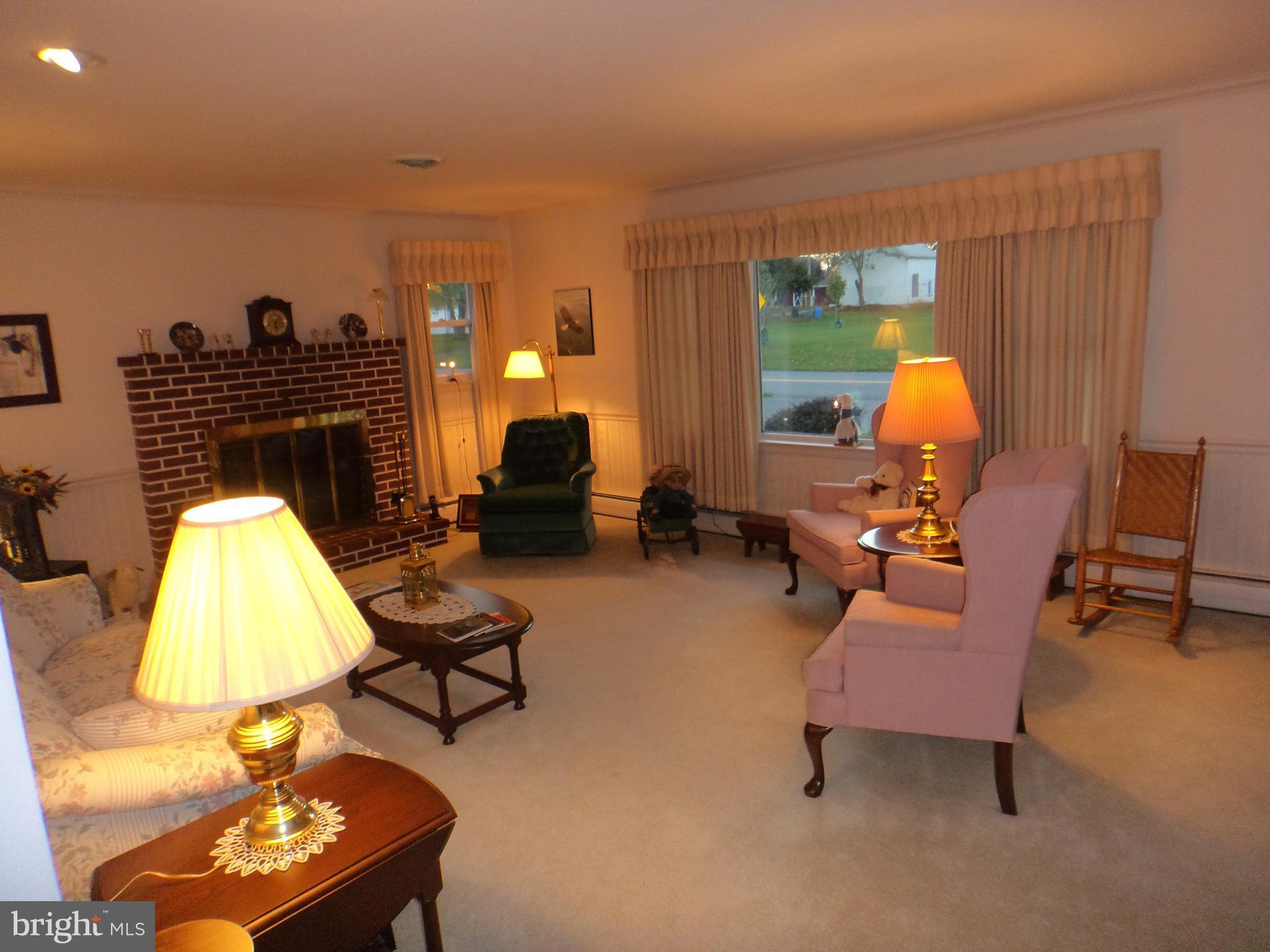 7364 Angle Road Chambersburg, PA 17202 - Photo 3 of 26 Living Room