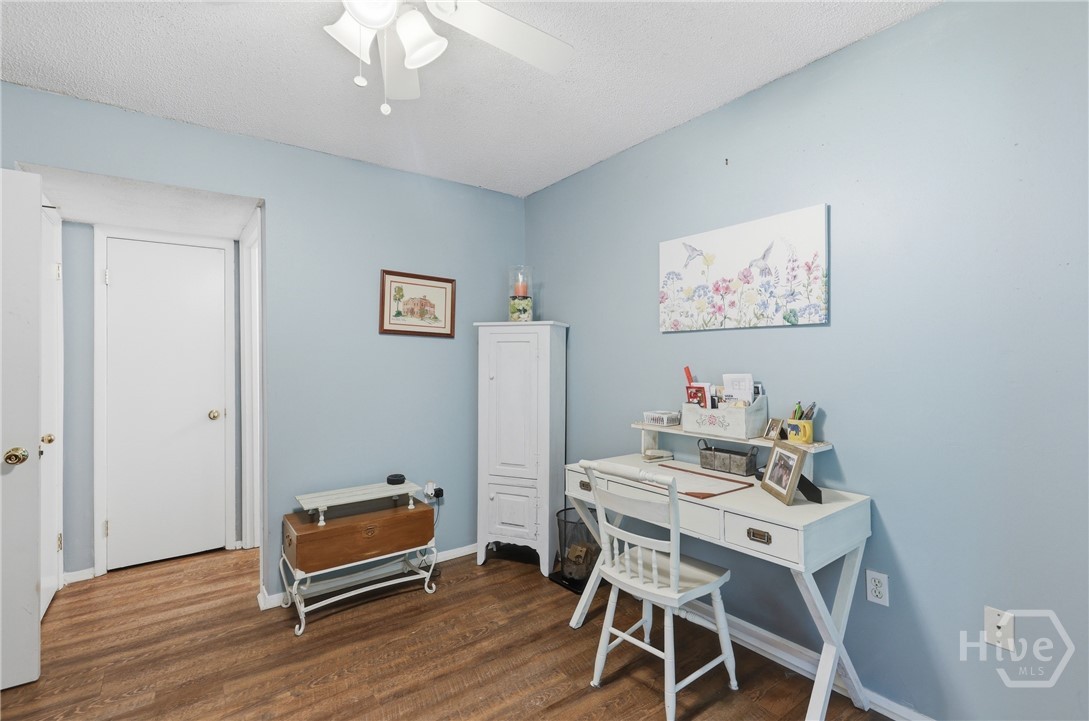 401 North Cromwell Road, Unit T3 Savannah, GA 31410 - Photo 21 of 26 Master/Office