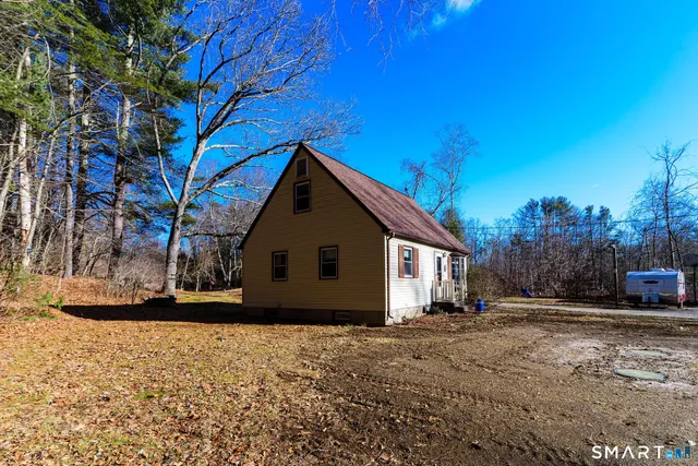 $385,000 | 73 Mountain Hill Road, North Grosvenordale, CT 06255