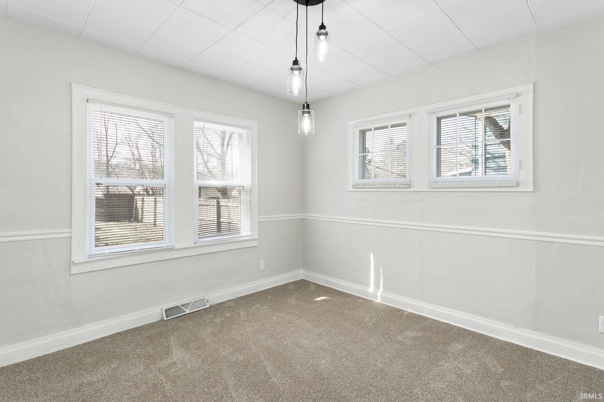 712 West Calvert Street South Bend, IN 46613 - Photo 5 of 17