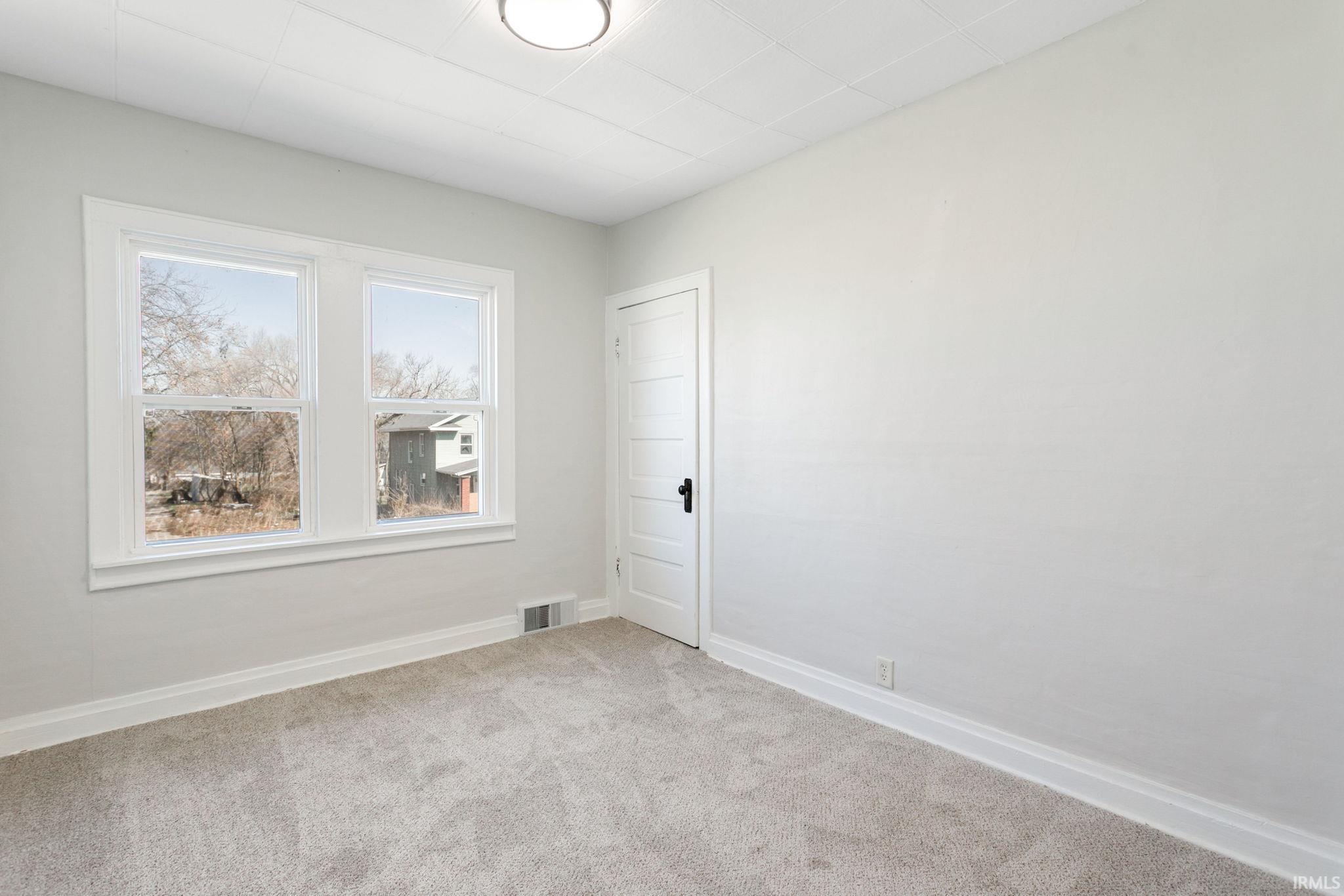 712 West Calvert Street South Bend, IN 46613 - Photo 10 of 17