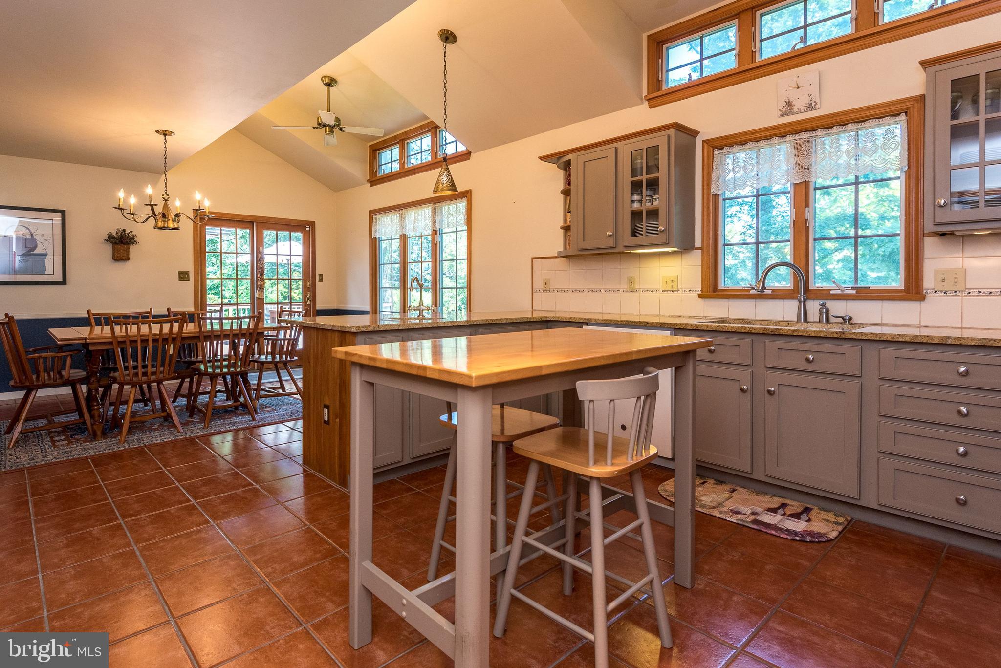 136 Windsor Road Yardley, PA 19067 - Photo 12 of 41 Gallery Image 12