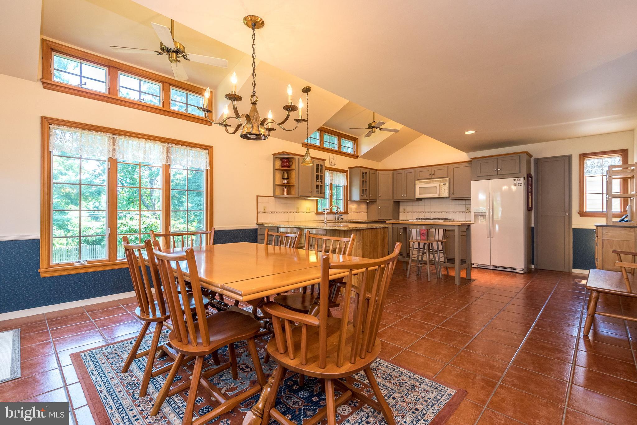 136 Windsor Road Yardley, PA 19067 - Photo 14 of 41 Gallery Image 14