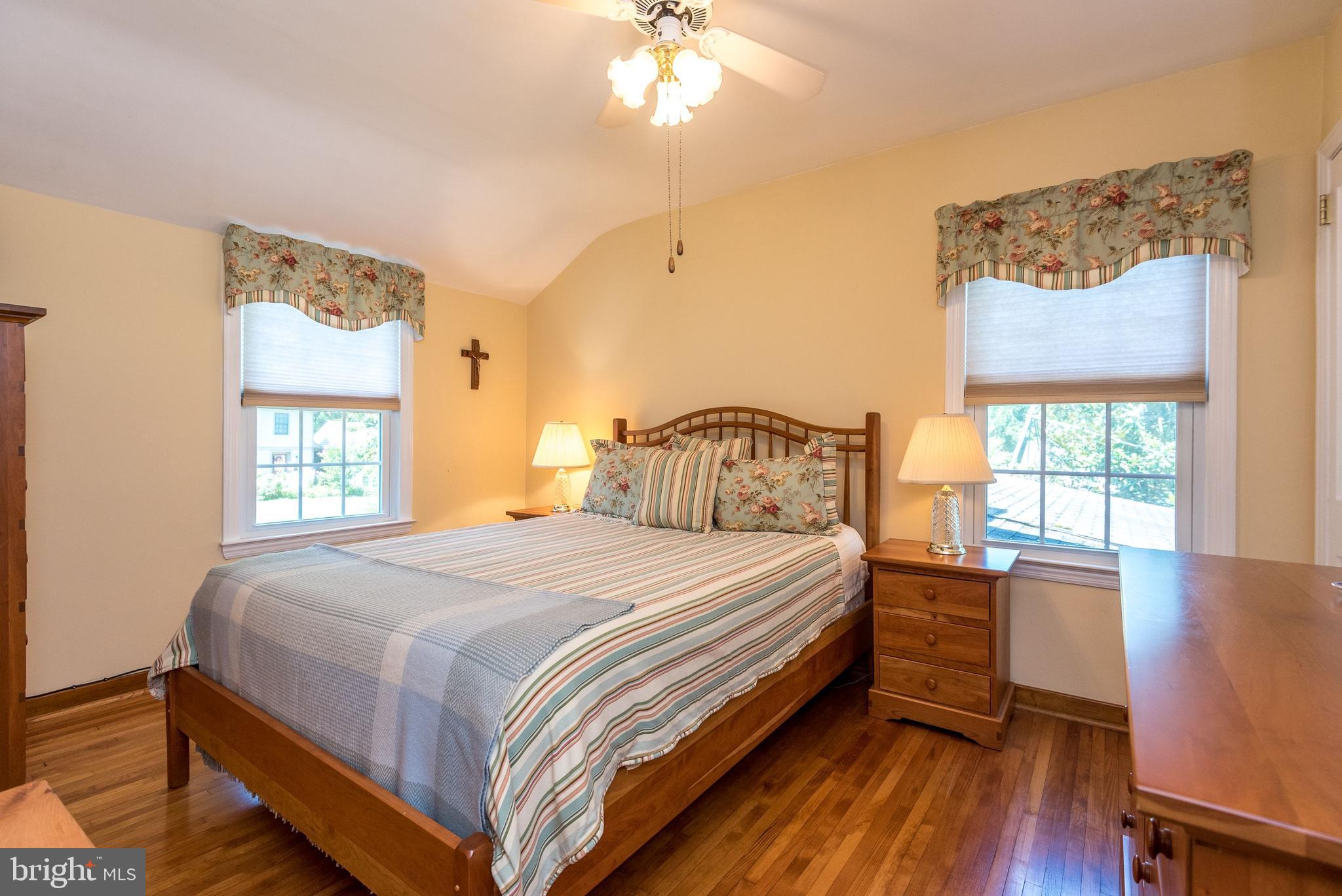 136 Windsor Road Yardley, PA 19067 - Photo 25 of 41 Gallery Image 25
