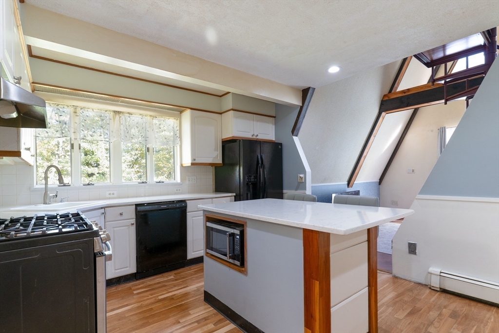 68 Lyon Road West Brookfield, MA 01585 - Photo 15 of 40