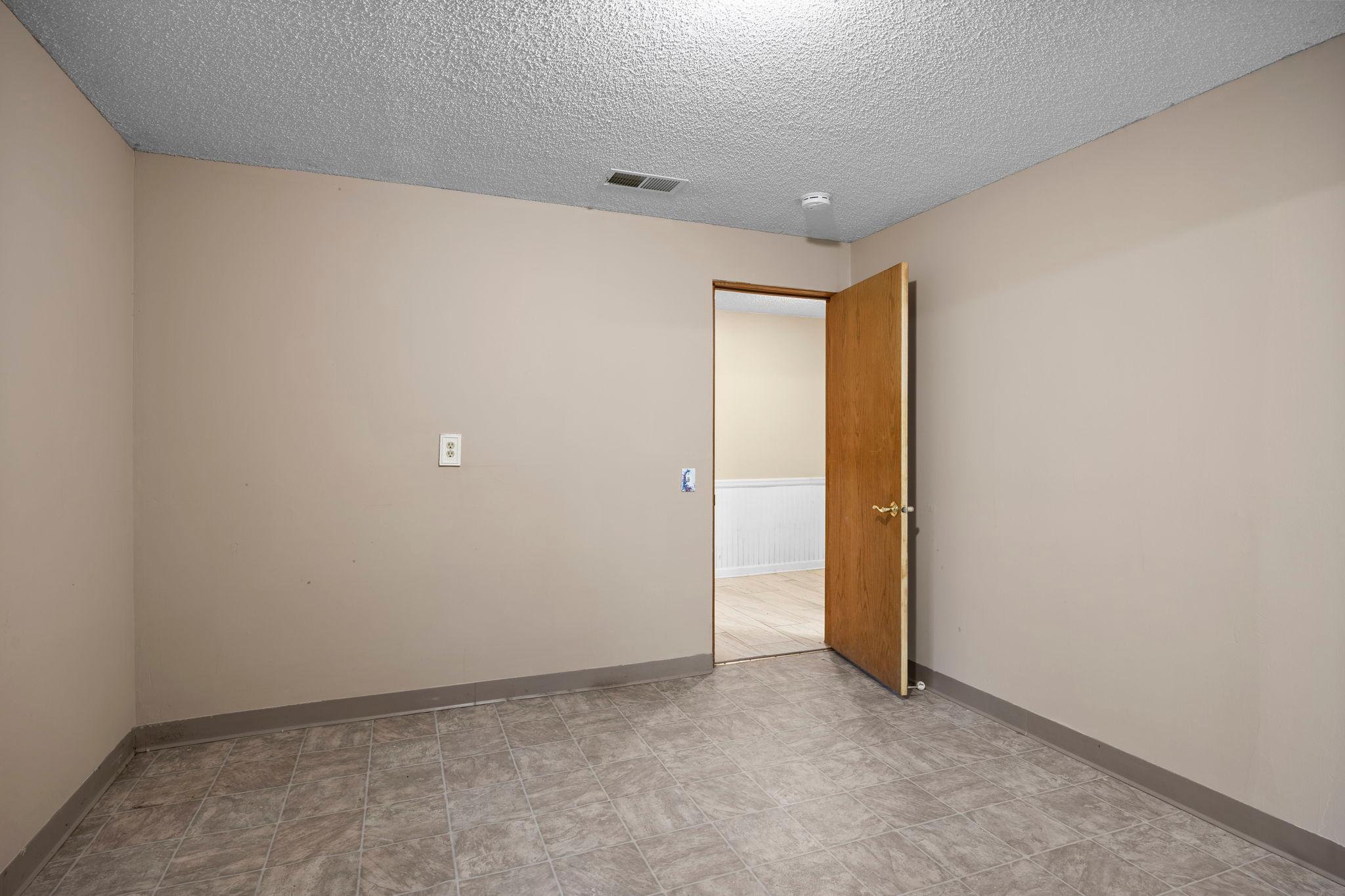 7741 Heritage Road Eden Prairie, MN 55346 - Photo 29 of 63 Gallery Image 29