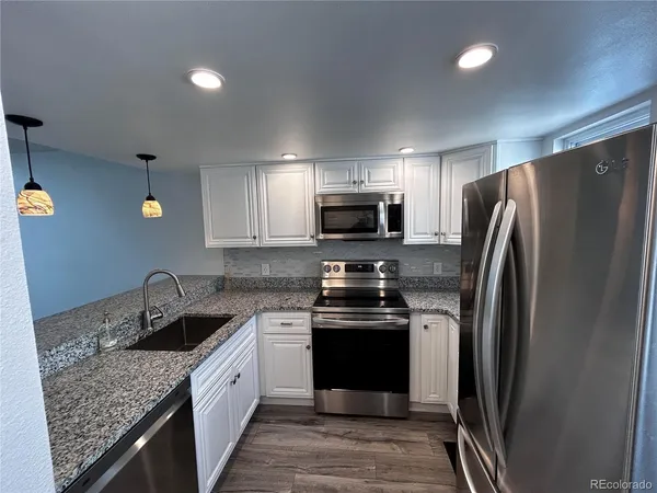 $1,850 | 7250 Devinney Court, Unit E, Arvada, CO 80005