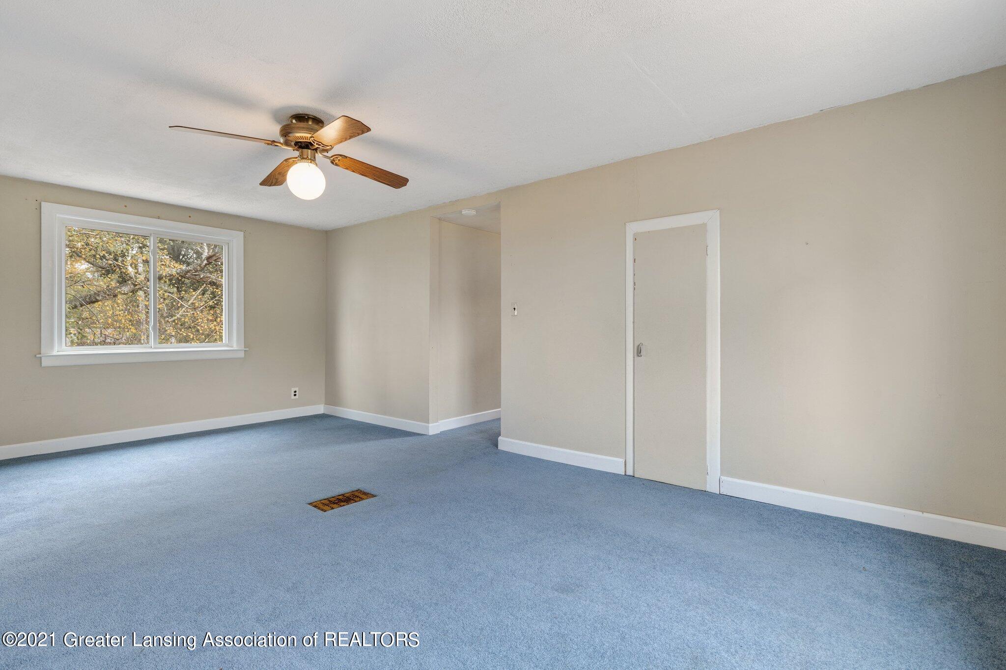 16600 Sweet Road Lansing, MI 48906 - Photo 23 of 36 Bedroom 3