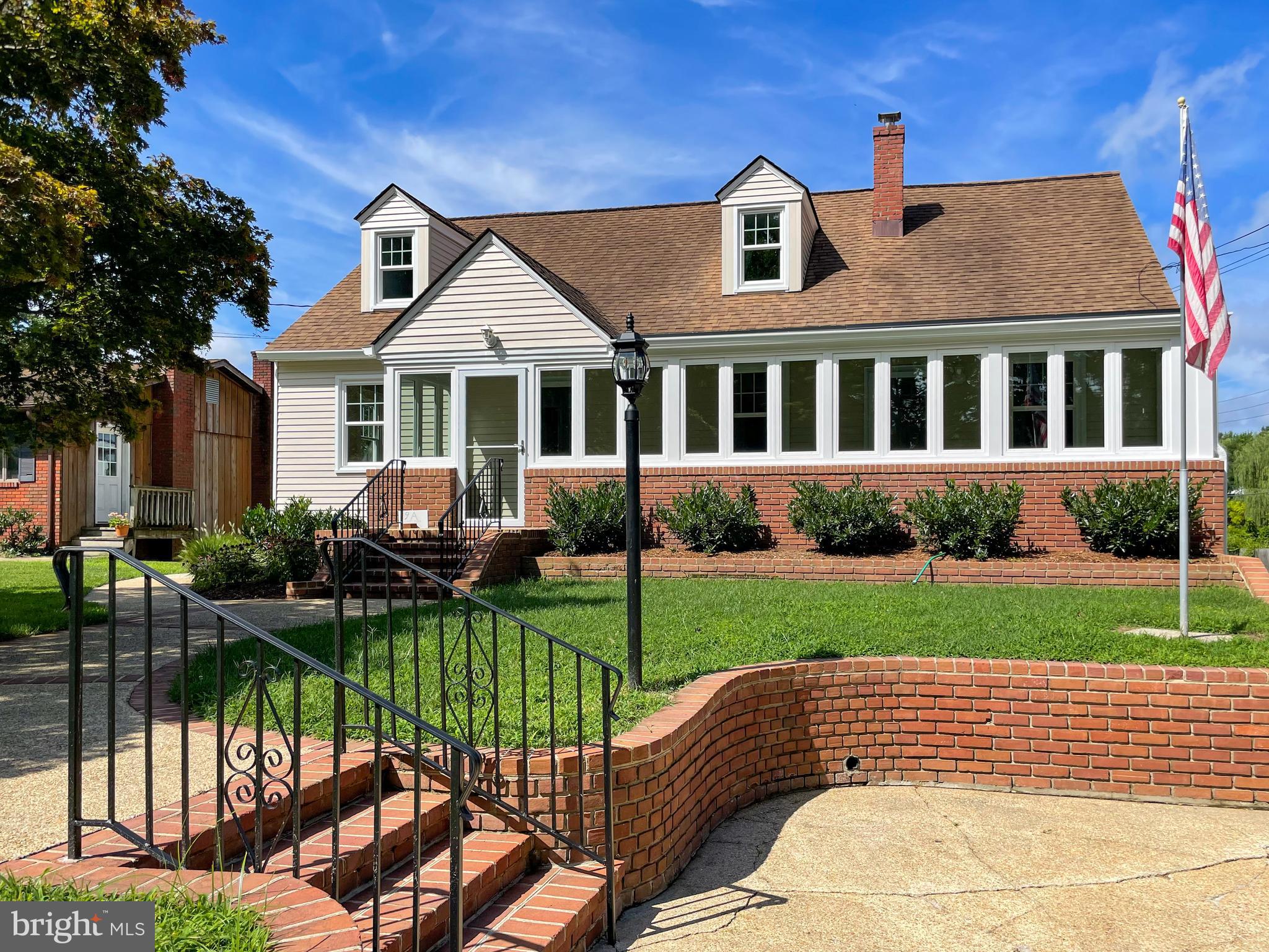 9 Elliott Road Annapolis, MD 21403 - Photo 1 of 51 Gallery Image 1