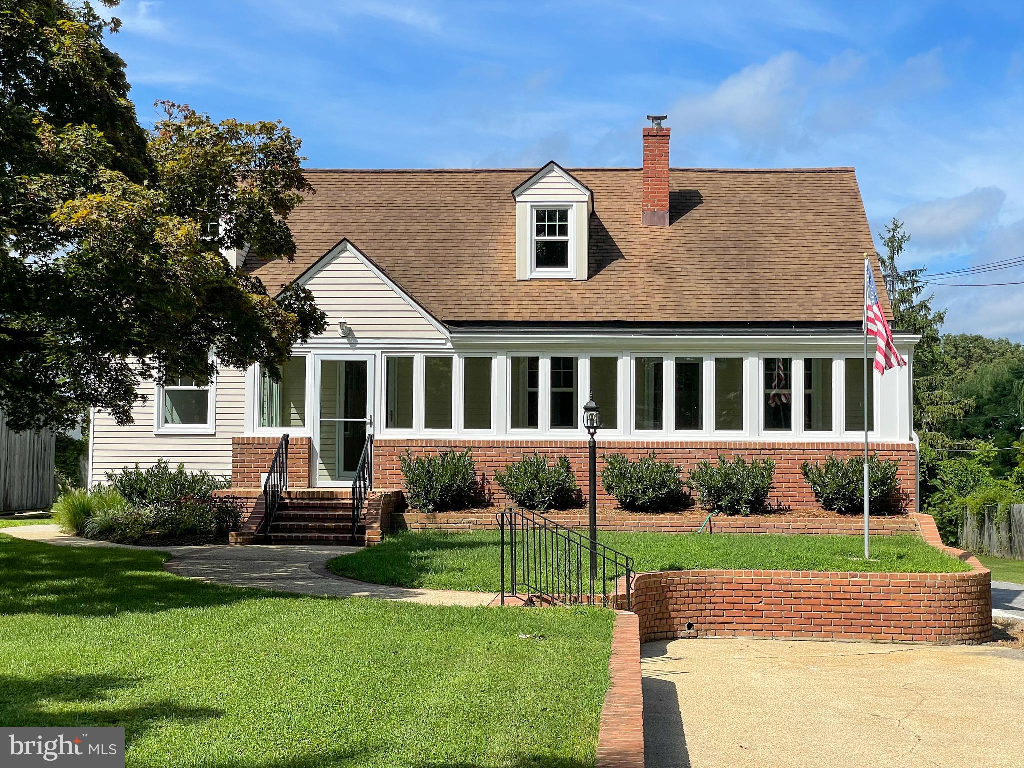 9 Elliott Road Annapolis, MD 21403 - Photo 4 of 51 Gallery Image 4