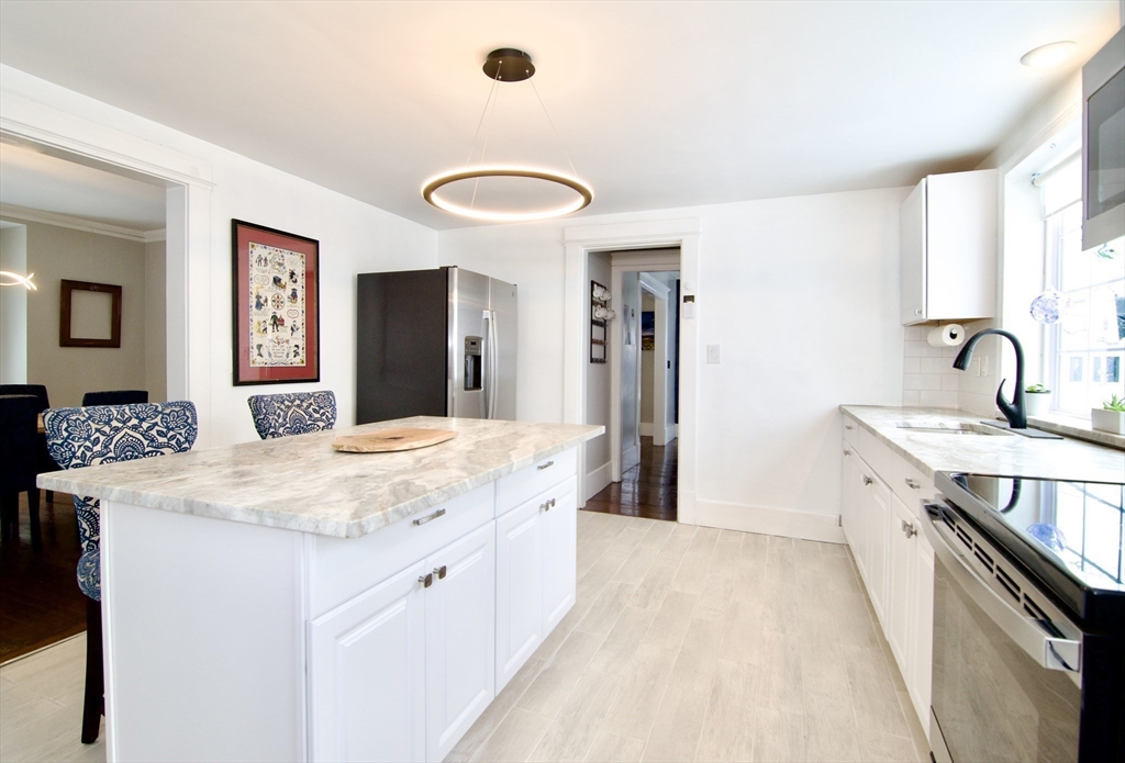 27 Rockland Street Springfield, MA 01118 - Photo 19 of 42