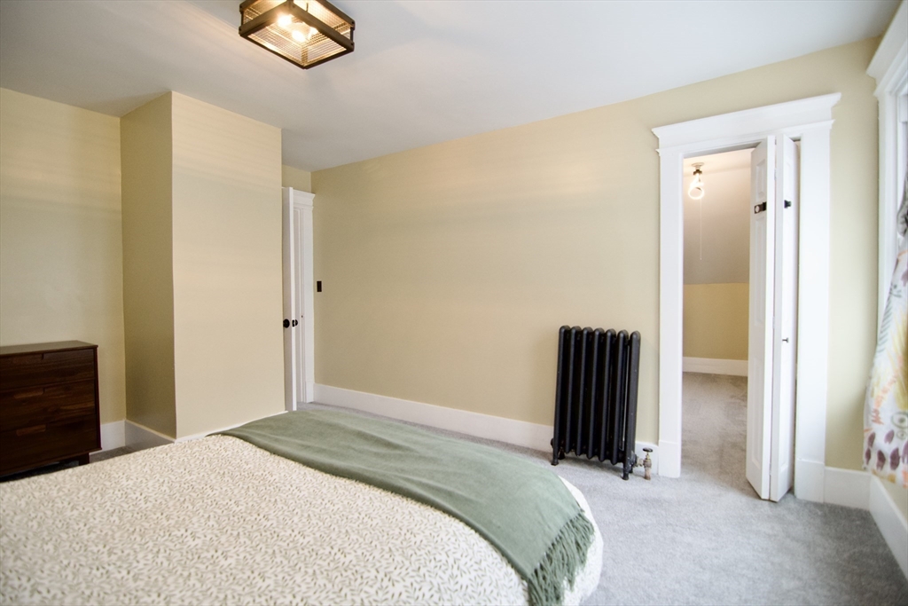 27 Rockland Street Springfield, MA 01118 - Photo 38 of 42