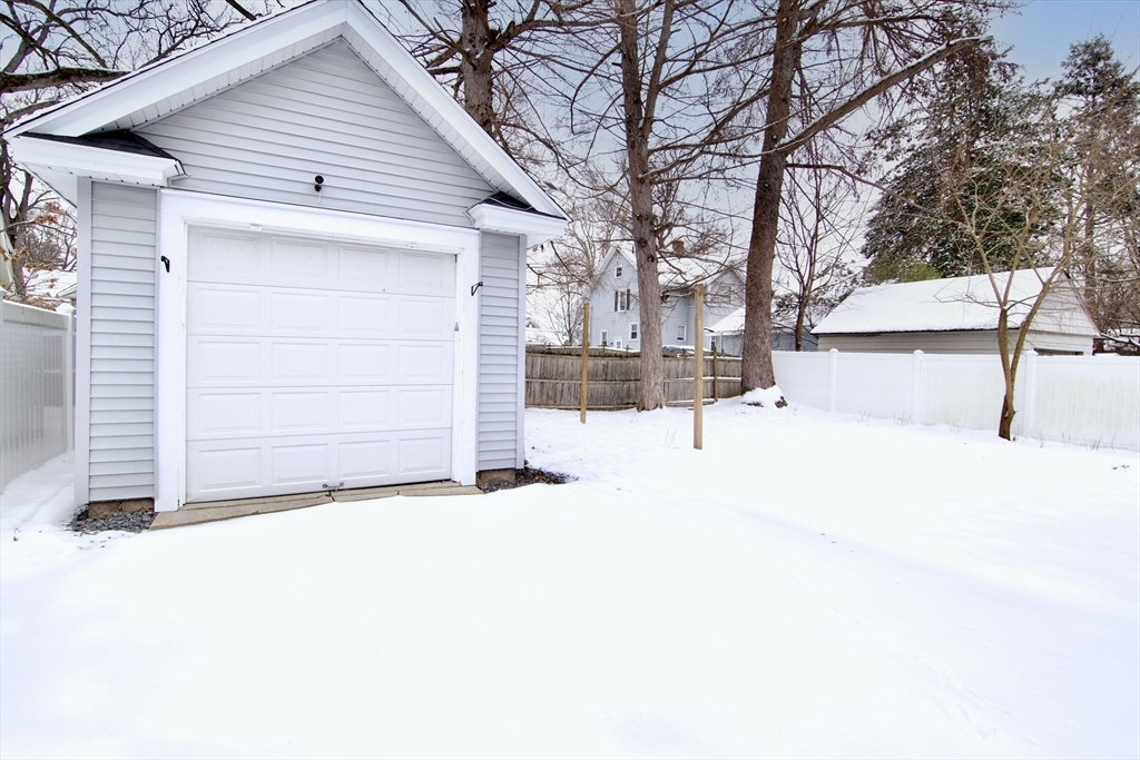 27 Rockland Street Springfield, MA 01118 - Photo 42 of 42