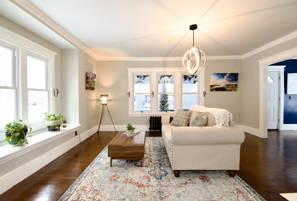 27 Rockland Street Springfield, MA 01118 - Photo 7 of 42